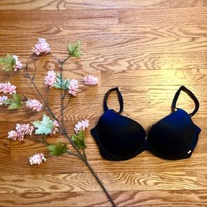 Victoria’s Secret Very Sexy Bra 32 DDD